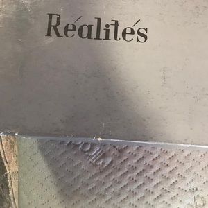 Realites women sandals